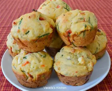 Savory Sourdough Breakfast Muffins 
